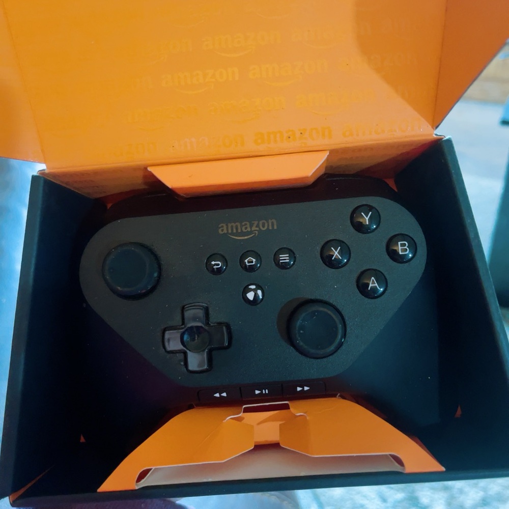 Amazon Fire Gaming Controller - Picture 8 of 9